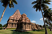 The great Chola temples of Tamil Nadu - The Brihadisvara temple of Gangaikondacholapuram. The Kailasa South (Tenkailasa) shrine. 